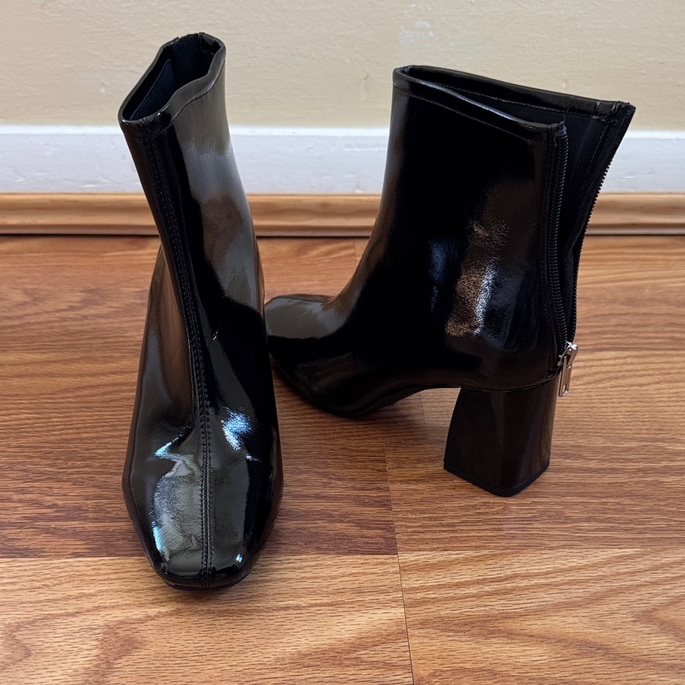 Elegant Black Ankle Boots